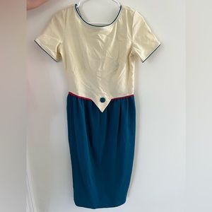 Gorgeous 1950s inspired dress.